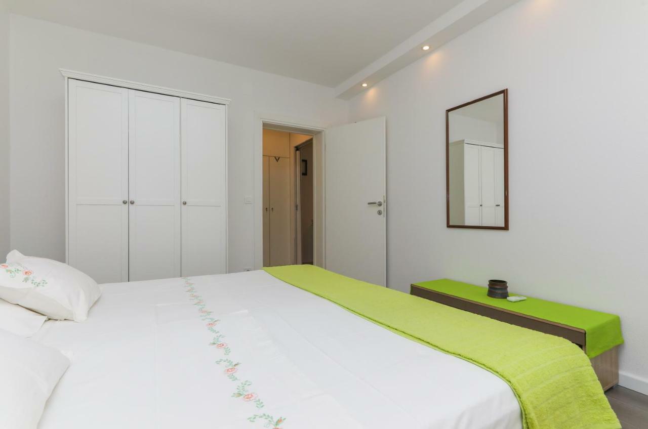 Apartment M&J Supetar Bagian luar foto